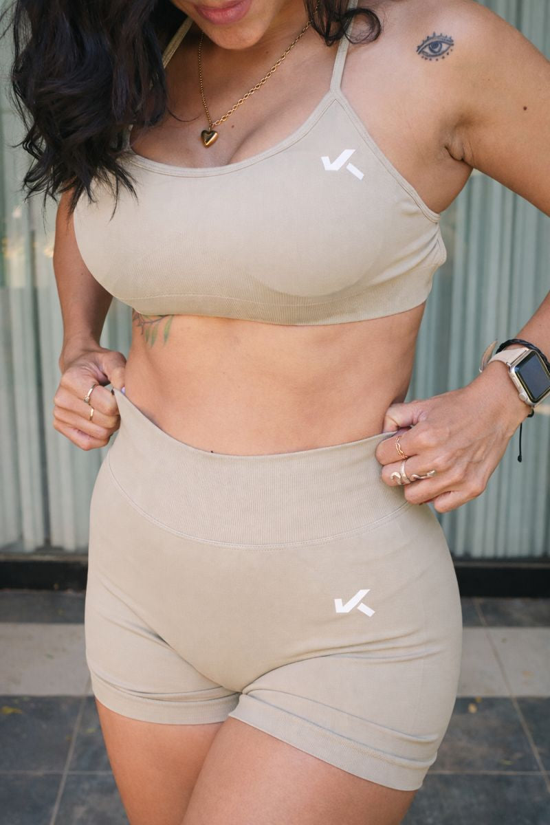 Short BALANCE Scrunch Sin Costuras