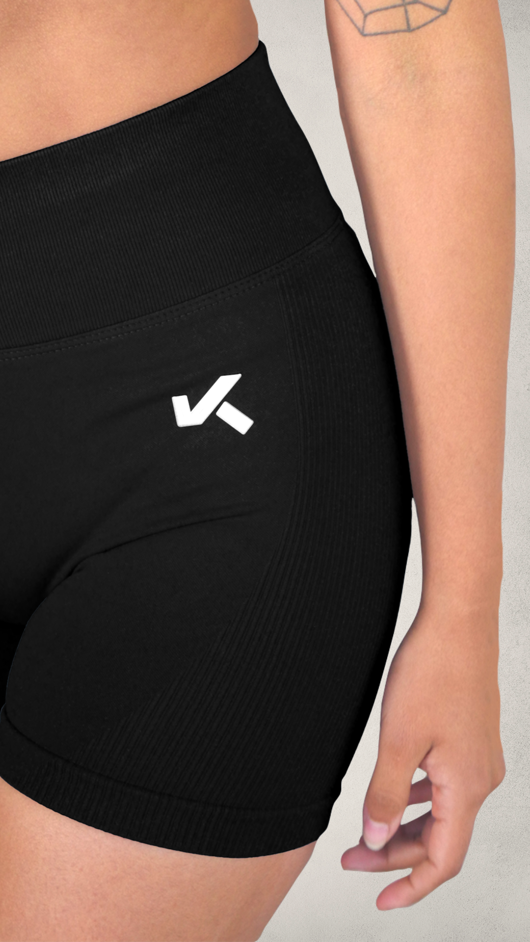 Short ESSENTIAL Push-Up - Negro