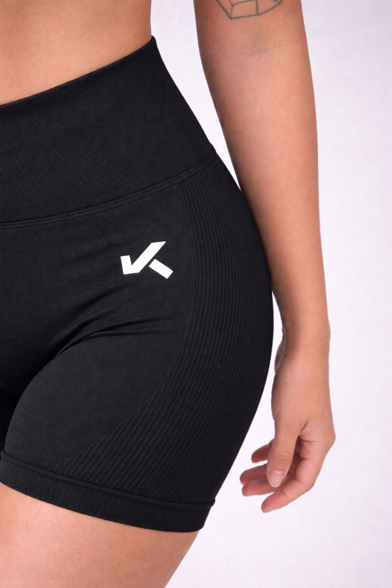 Short ESSENTIAL Push-Up